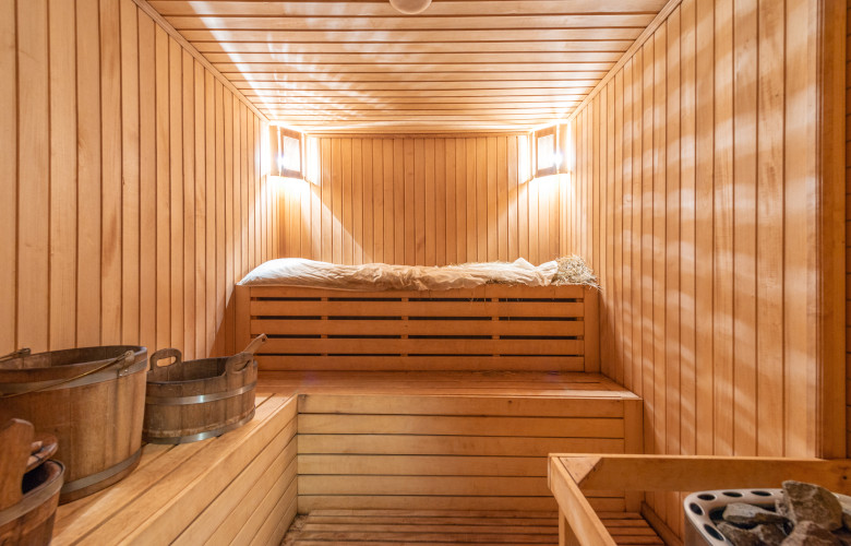 Finnische Sauna: Wie lange darf man darin verweilen?