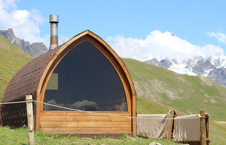 Sauna inmitten der Schweizer Bergwelt