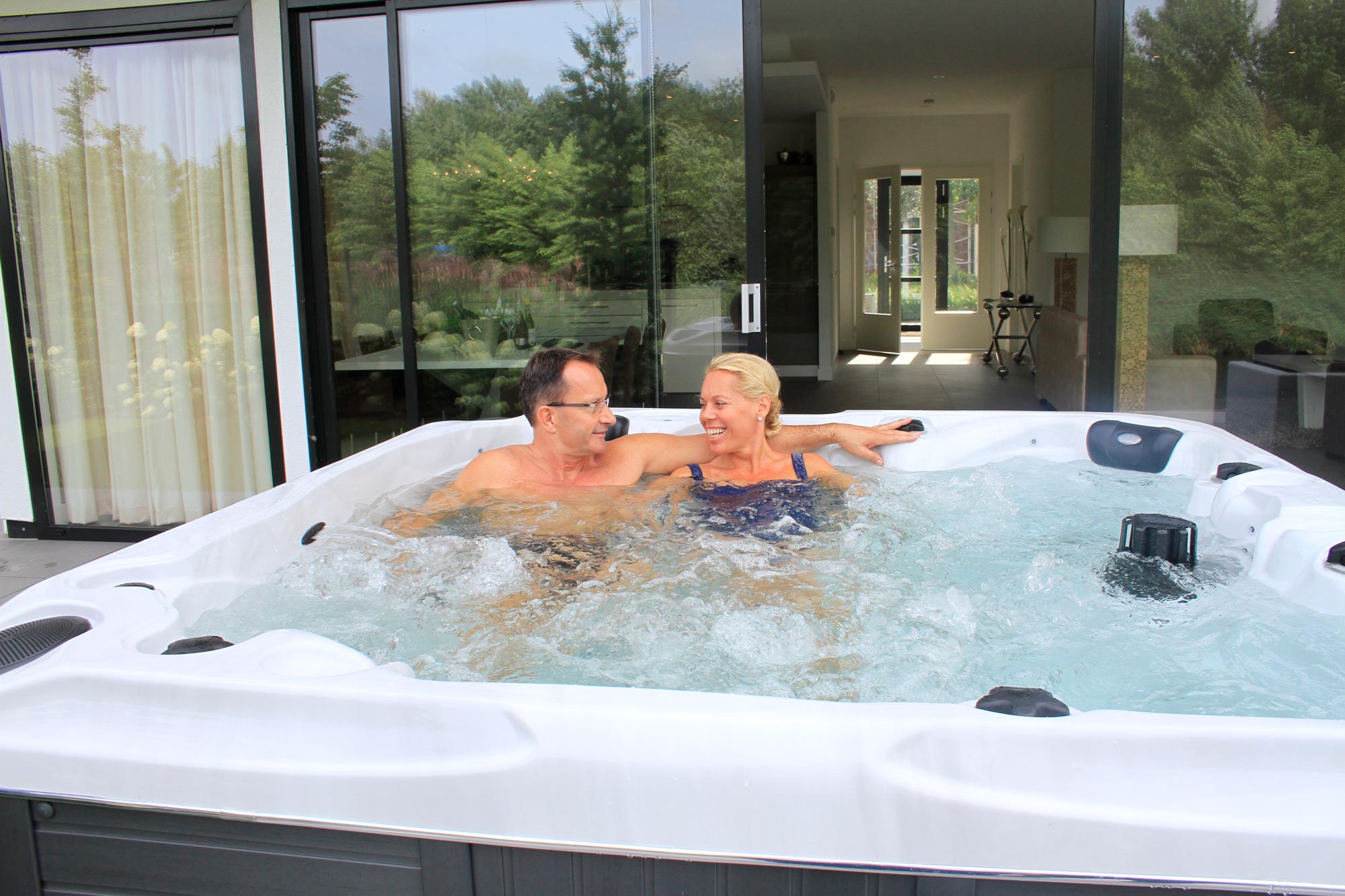 Whirlpool San Antonio **Premium Version** | 3 Personen | 4 Personen
