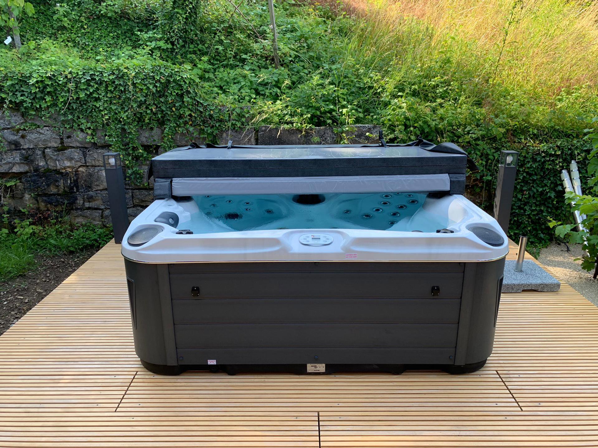 Whirlpool San Antonio **Premium Version** | 3 Personen | 4 Personen