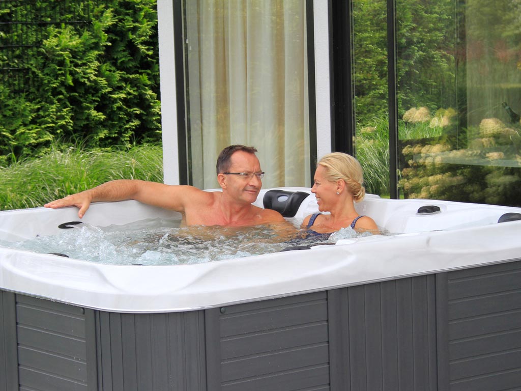 Whirlpool Philadelphia **Premium Version** | 4 Personen | 5 Personen