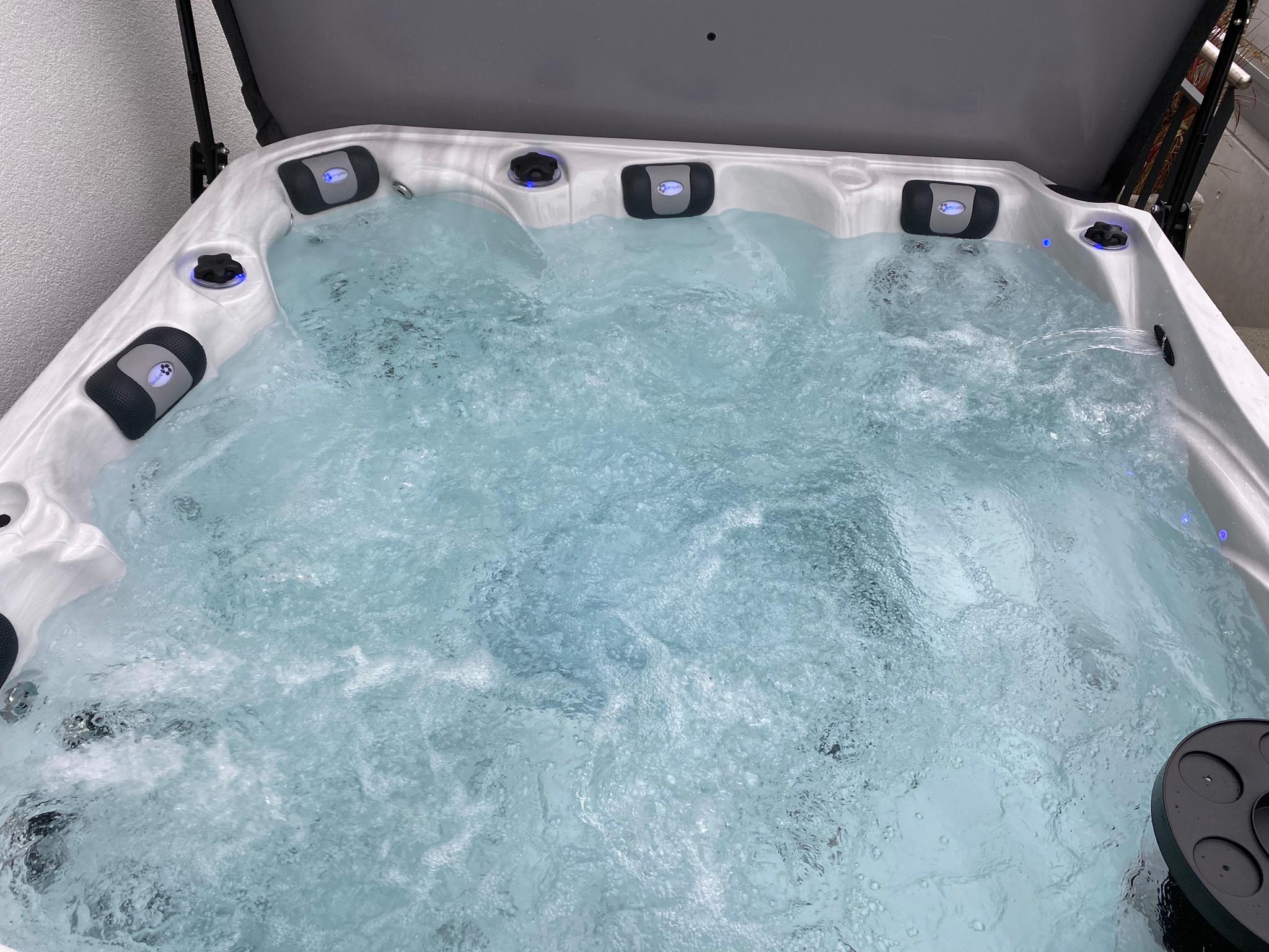 Whirlpool Malibu PLUS  **Premium Version**