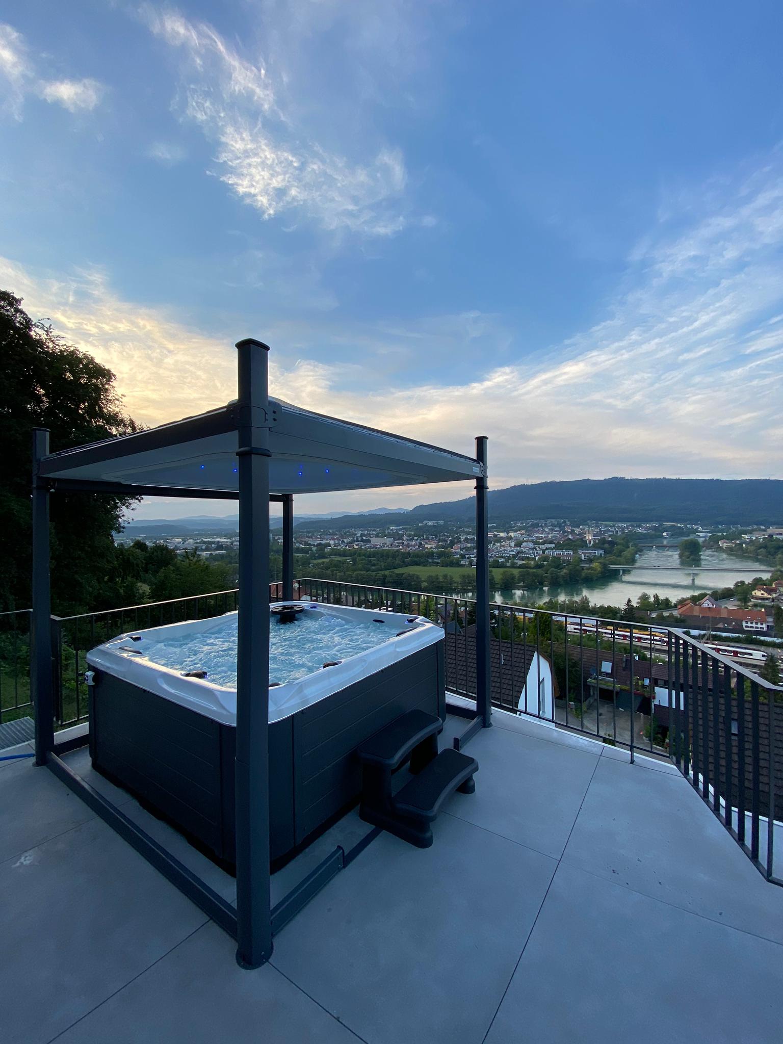 Whirlpool Malibu PLUS  **Premium Version**