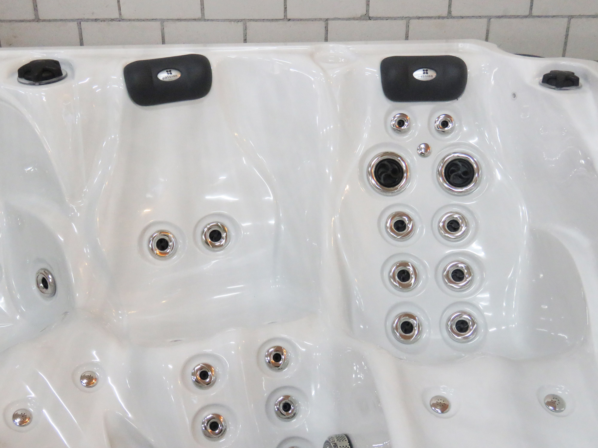 Whirlpool Malibu PLUS  **Premium Version**