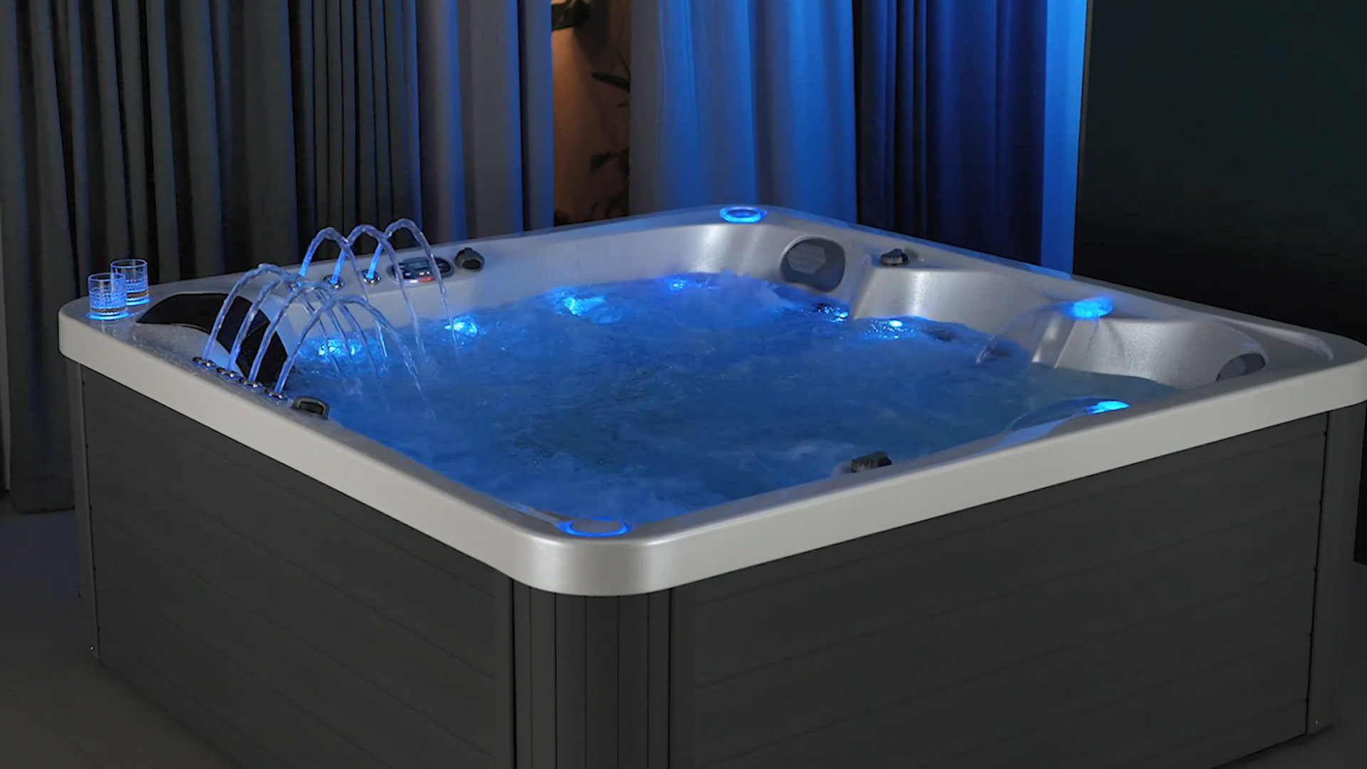 Whirlpool Montana **Platin Version**