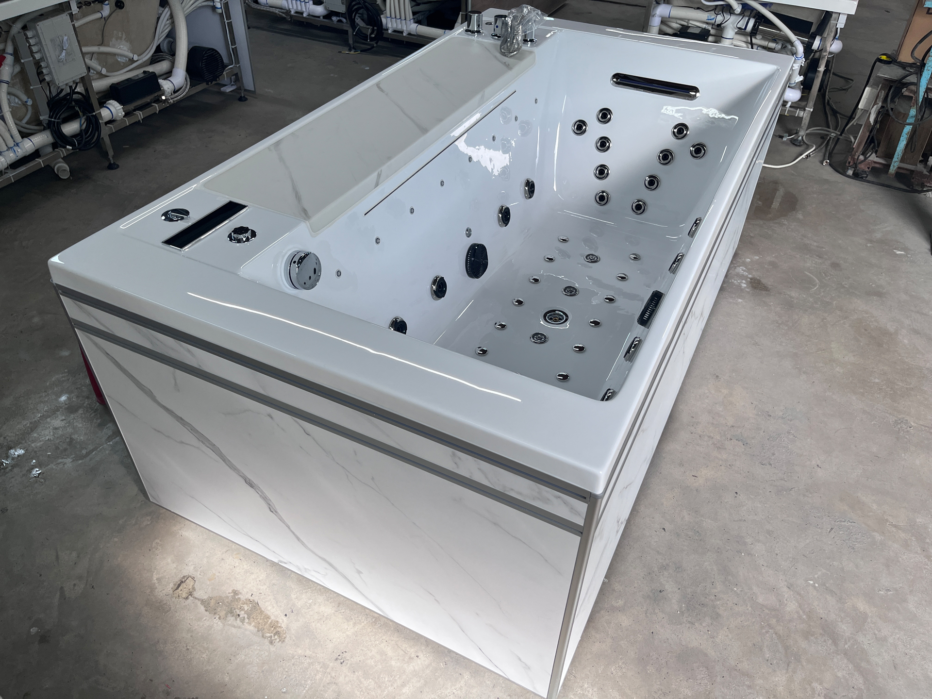 Whirlpool Badewanne San Raphael