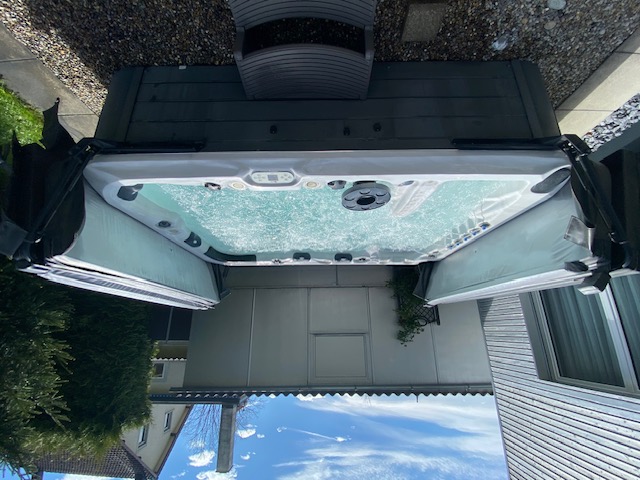 Occasion Whirlpool Vancouver **Platin Version** wegen Umzug zu verkaufen