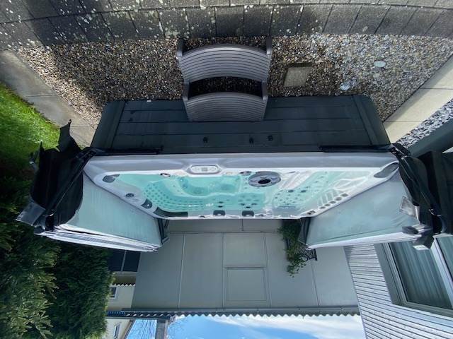 Occasion Whirlpool Vancouver **Platin Version** wegen Umzug zu verkaufen