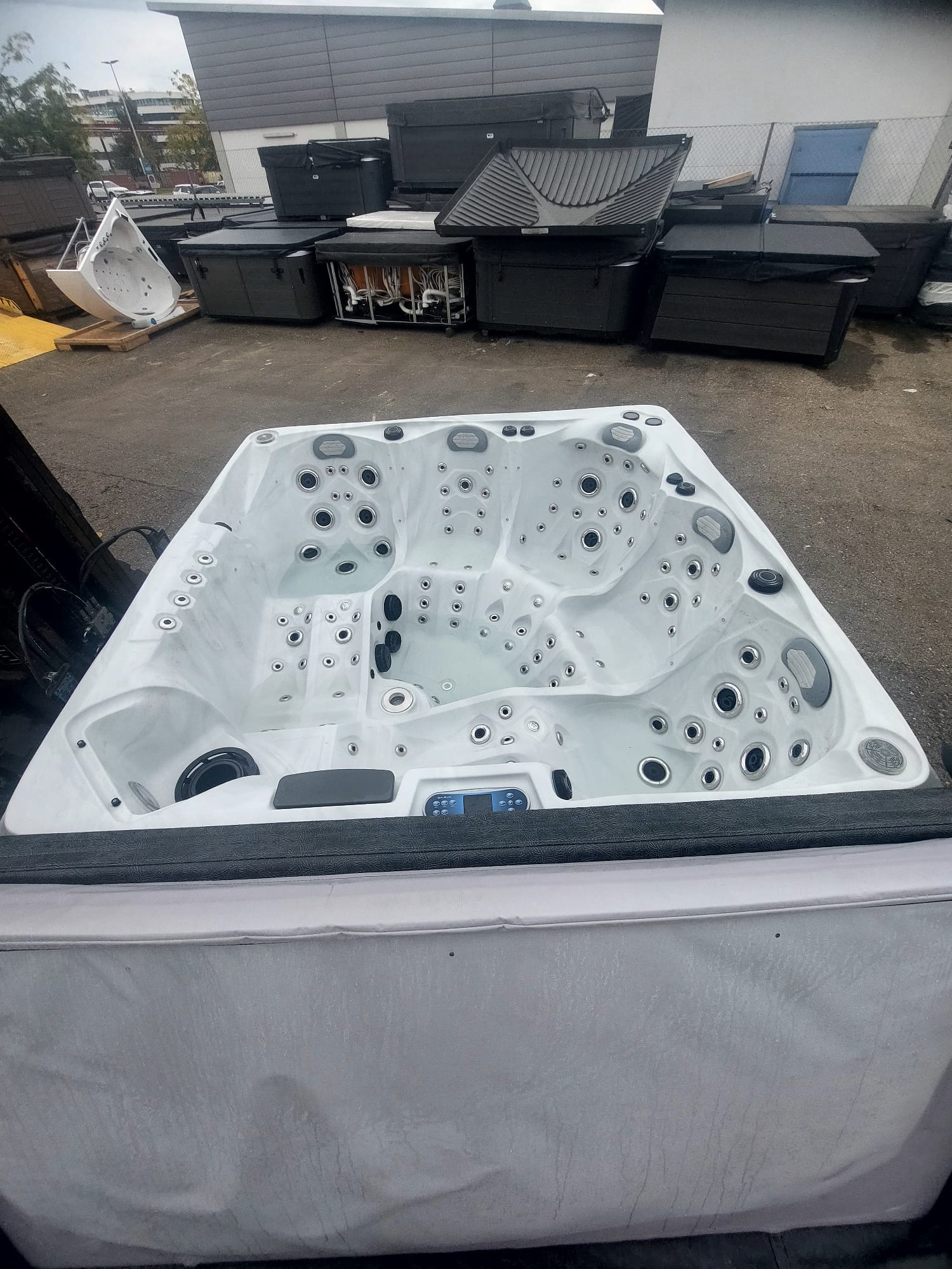 Whirlpool Dubai – Platin Version (Occasion)