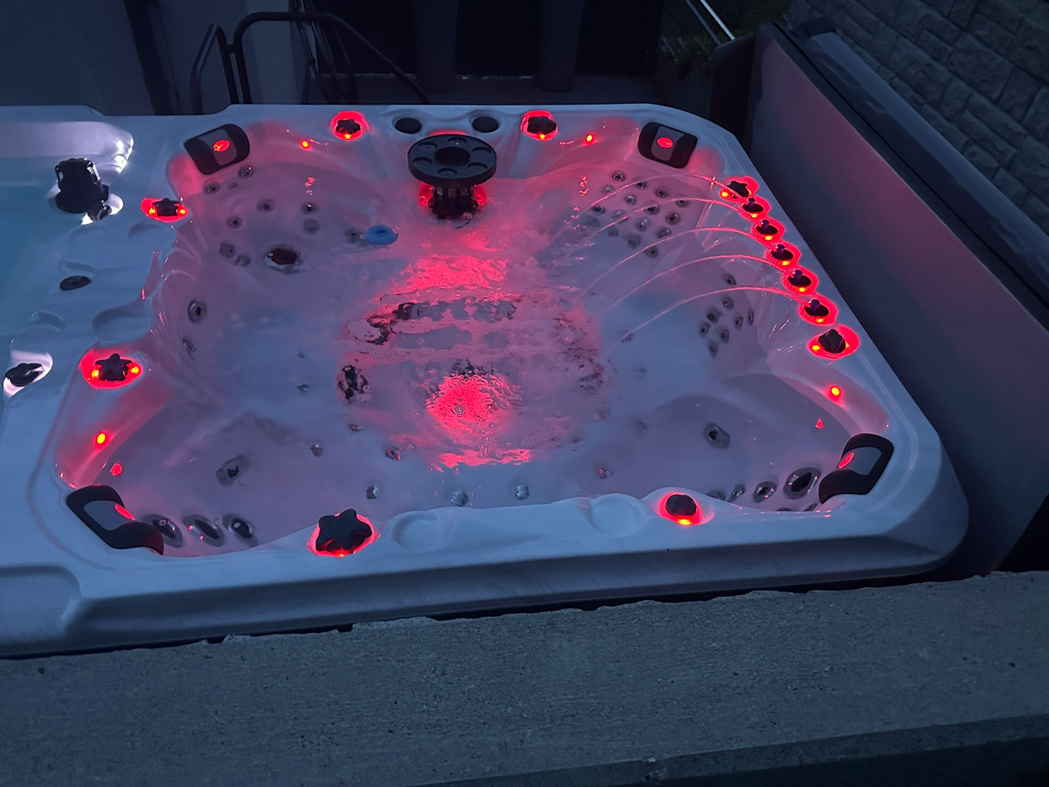 Occasion Swim Spa Vital – Platin-Version (Höhe 152 cm)