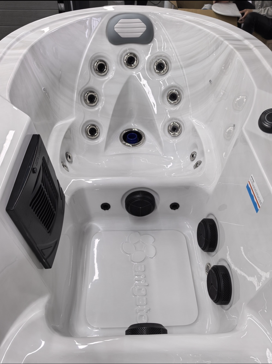 Hot Tub Hudson Plus