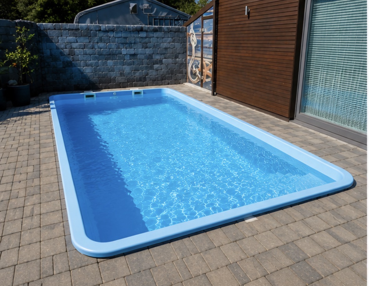 ARRIGATO® Ontario – GFK-Pool 6.20 × 3.25 m mit Wärmepumpe