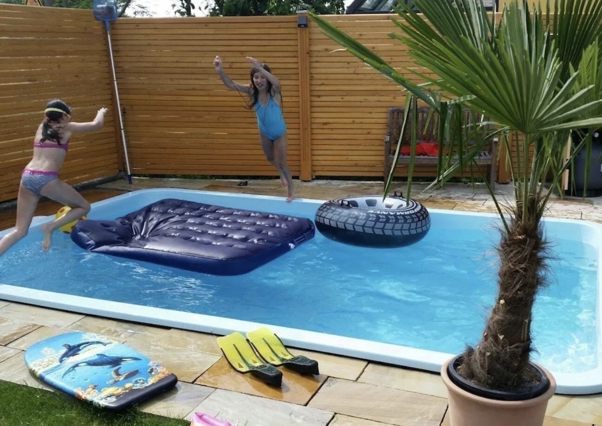 ARRIGATO® Venus – GFK-Pool 5.00 m × 3.25 m mit Wärmepumpe