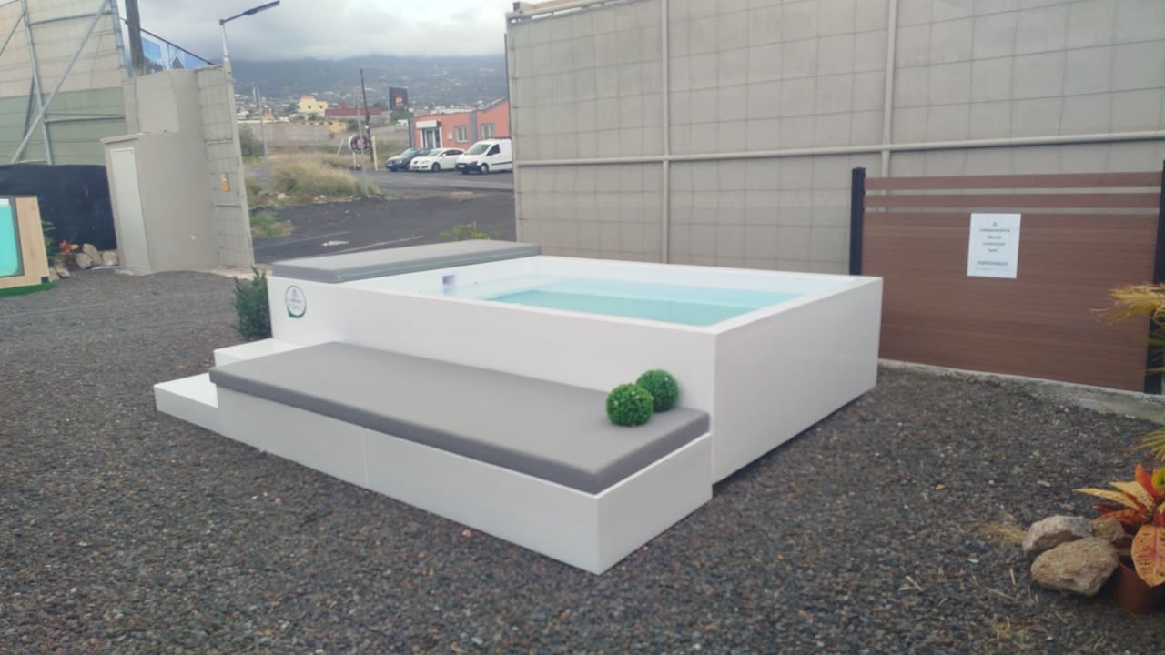 Whirlpool Mini Pool Santorini **ARRIGATO® Mediterranean Collection**