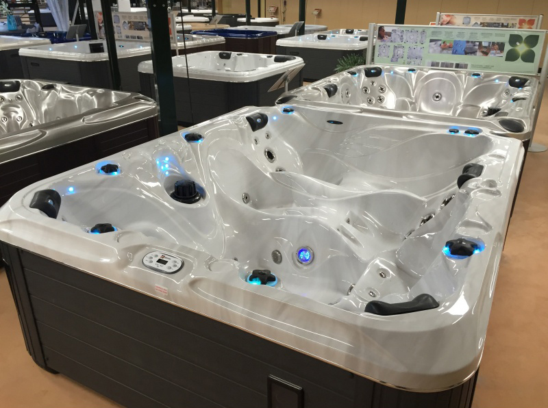 Whirlpool Montreal **Premium Version**