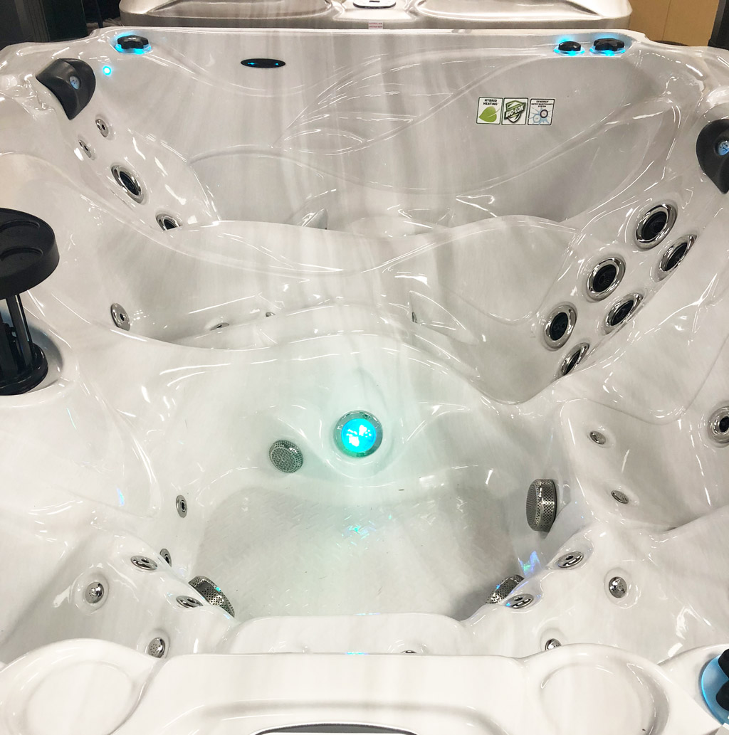 Whirlpool Montreal **Premium Version**