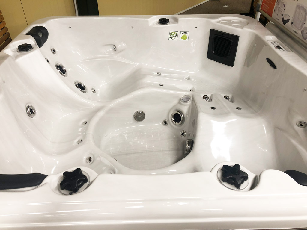 Whirlpool Charlotte | 4 Personen | 5 Personen