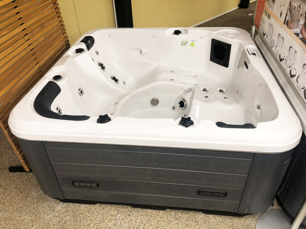 Whirlpool Charlotte | 4 Personen | 5 Personen