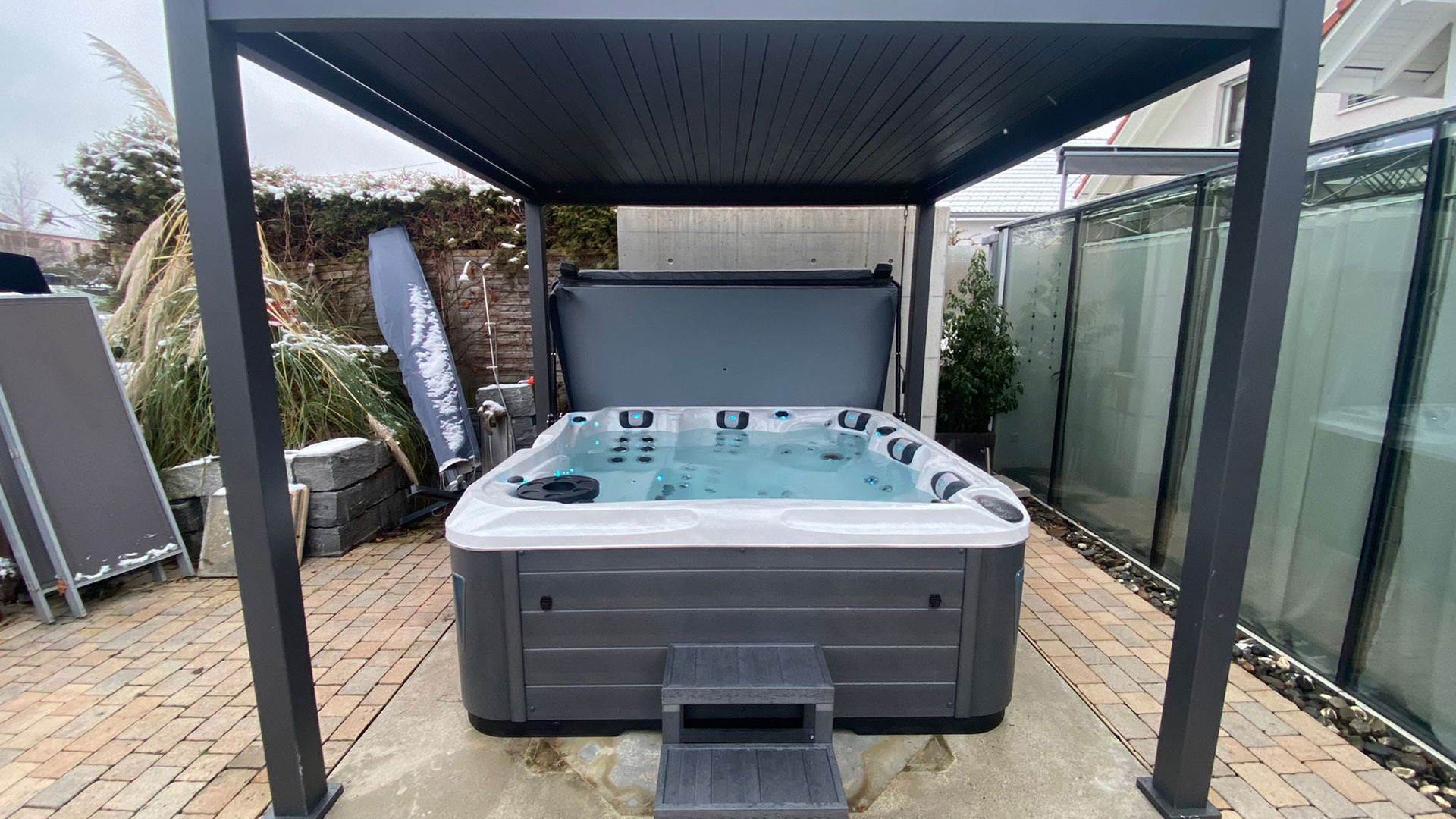 Whirlpool mit Pergola Referenz