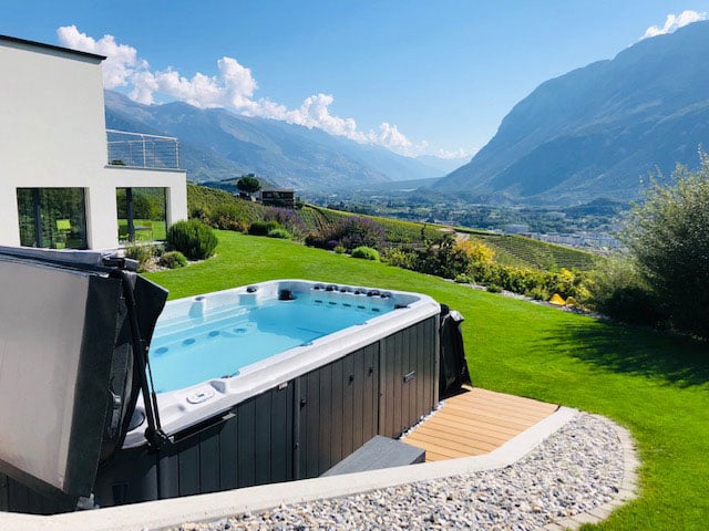 swim spa im garten
