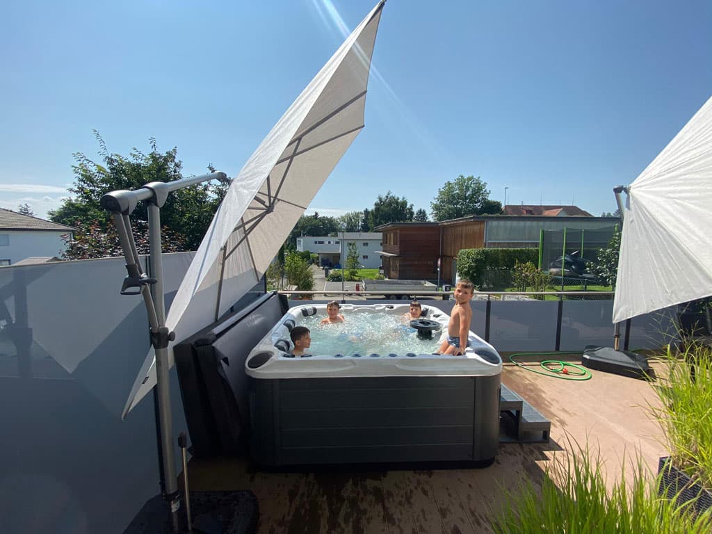 Whirlpool NY kinder Sommer
